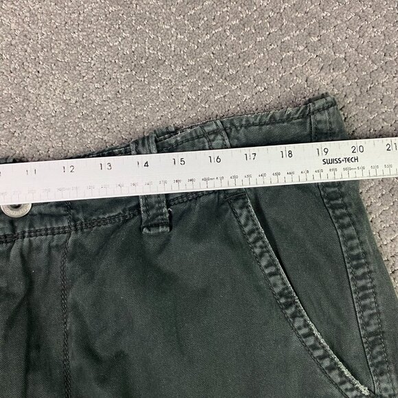 American Eagle Outfitters Classic Length Cargo Shorts Mens 38 Faded Black Cotton - Picture 6 of 10